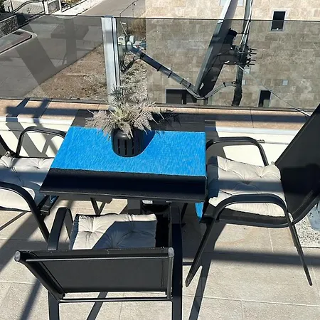 Oceanview Deluxe Penthouse With 89m2 Living Space 90m2 Roof Terrace Apartman