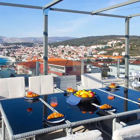 Oceanview Deluxe Penthouse With 89m2 Living Space 90m2 Roof Terrace Trogir