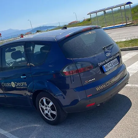 Oceanview Deluxe Penthouse With 89m2 Living Space 90m2 Roof Terrace * Trogir