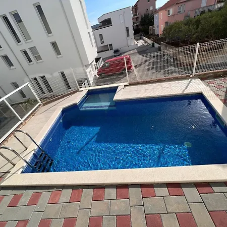 Oceanview Deluxe Penthouse With 89m2 Living Space 90m2 Roof Terrace