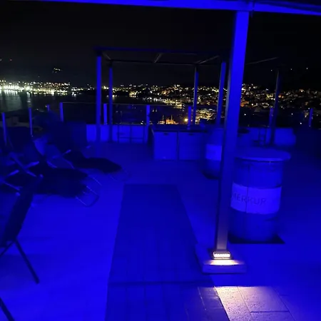 Oceanview Deluxe Penthouse With 89m2 Living Space 90m2 Roof Terrace * 트로기르