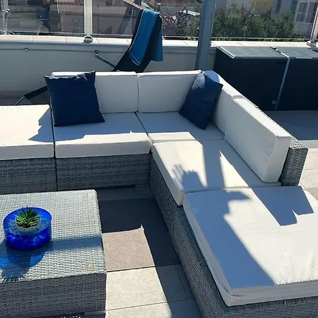 Apartman Oceanview Deluxe Penthouse With 89m2 Living Space 90m2 Roof Terrace