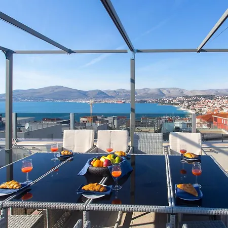 Oceanview Deluxe Penthouse With 89m2 Living Space 90m2 Roof Terrace