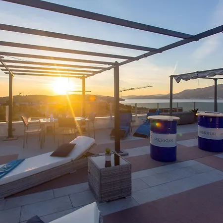 Apartman Oceanview Deluxe Penthouse With 89m2 Living Space 90m2 Roof Terrace