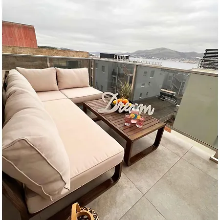 Oceanview Deluxe Penthouse With 89m2 Living Space 90m2 Roof Terrace Apartman