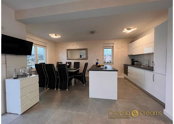 Oceanview Deluxe Penthouse With 89m2 Living Space 90m2 Roof Terrace Apartment *