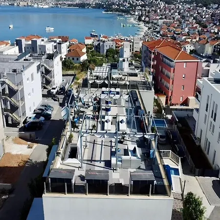 Oceanview Deluxe Penthouse With 89m2 Living Space 90m2 Roof Terrace * Трогир