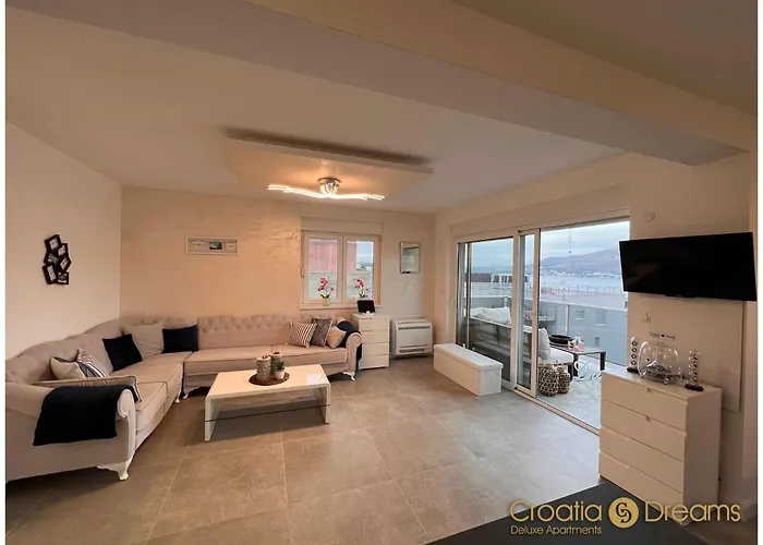 Oceanview Deluxe Penthouse With 89m2 Living Space 90m2 Roof Terrace